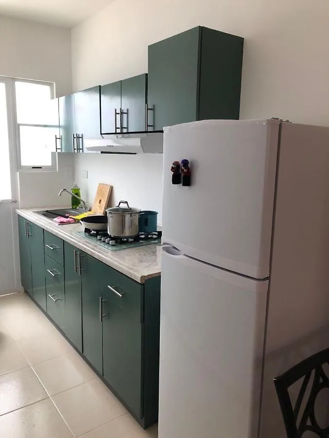 Casa Limpia Bonita Dos Plantas Para 5 Habitantes En Cancún