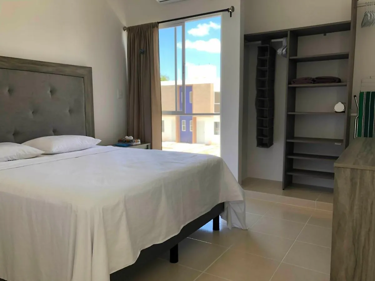 Casa limpia bonita dos plantas para 5 habitantes en Cancún