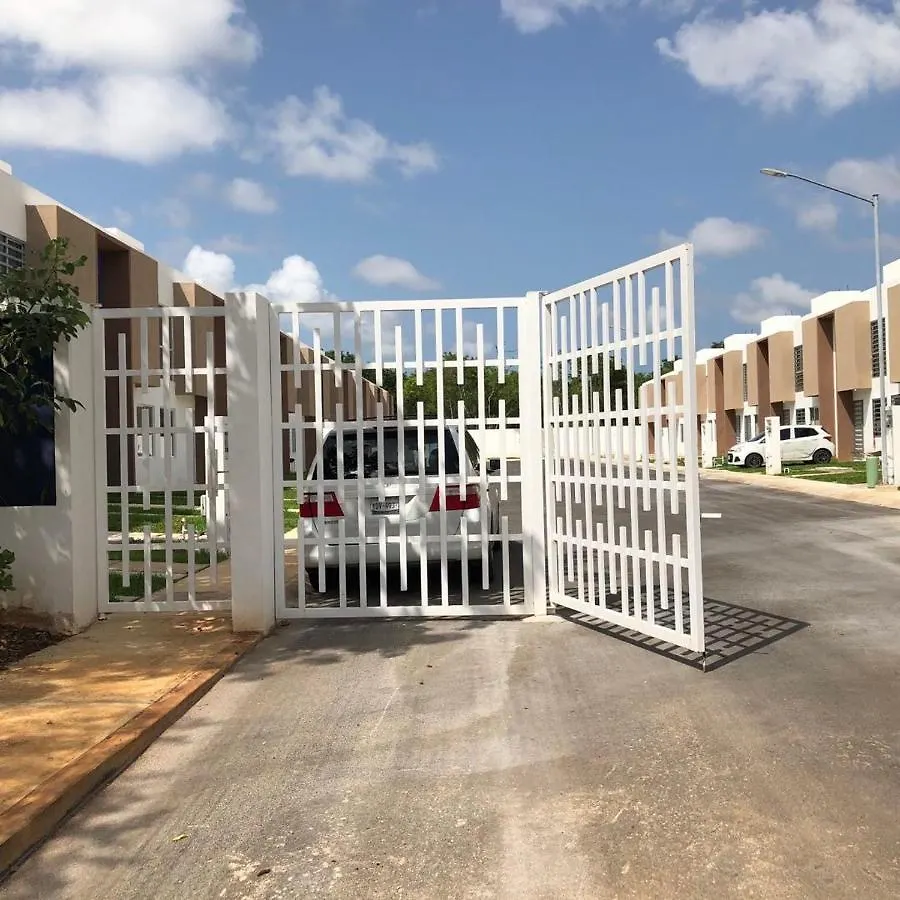 منزل للإقامة Casa Limpia Bonita Dos Plantas Para 5 Habitantes En كانكون